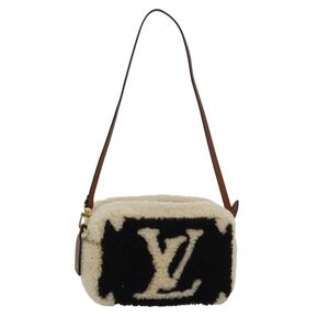 Louis Vuitton Shoulder Bags