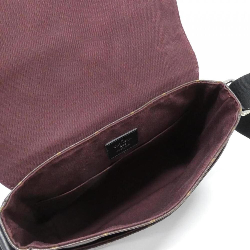 Louis Vuitton District