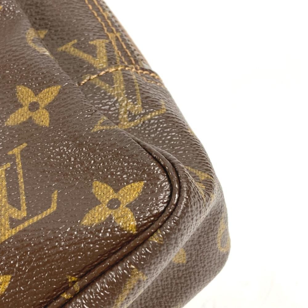 Louis Vuitton Pouch