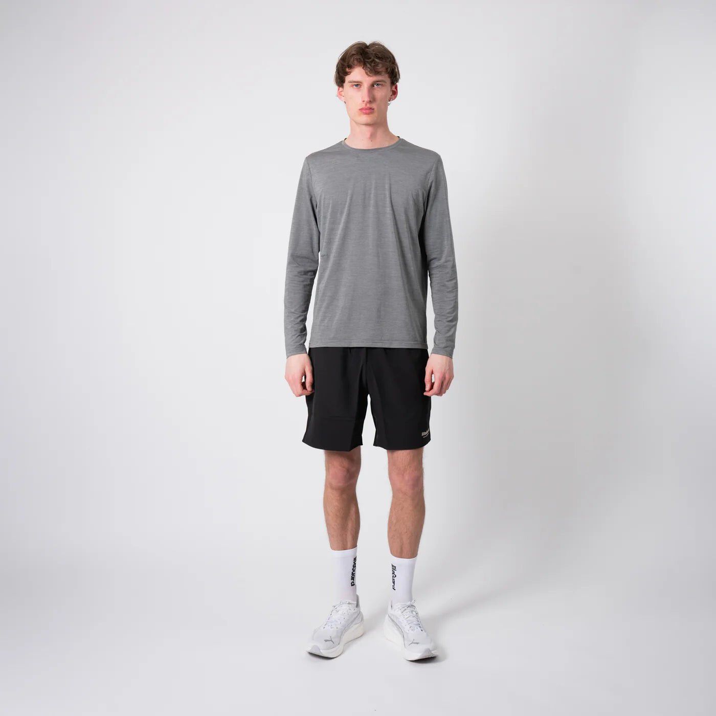 Ground Tech Light Lang&aelig;rmet L&oslash;be T-shirt