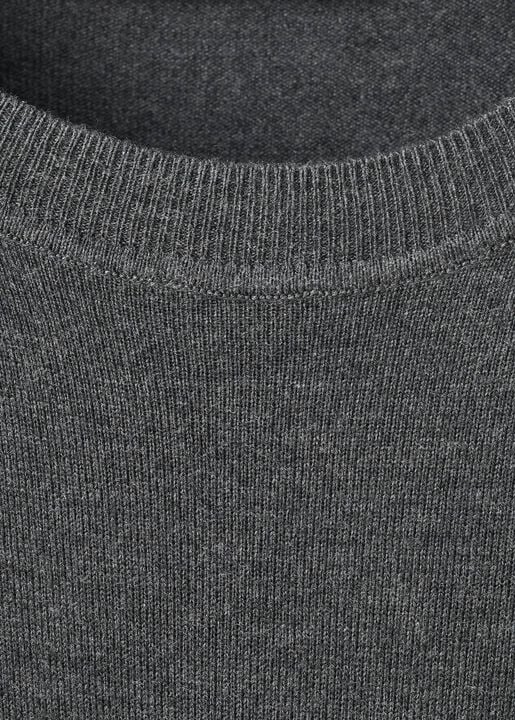 Fine-knit crew-neck sweater