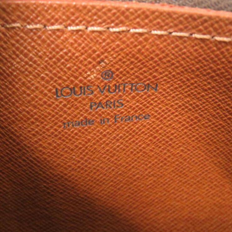 Louis Vuitton Papillon