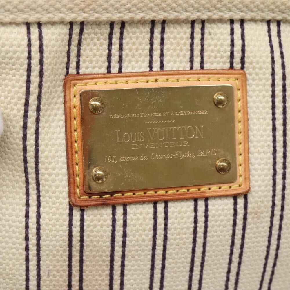 Louis Vuitton Antigua