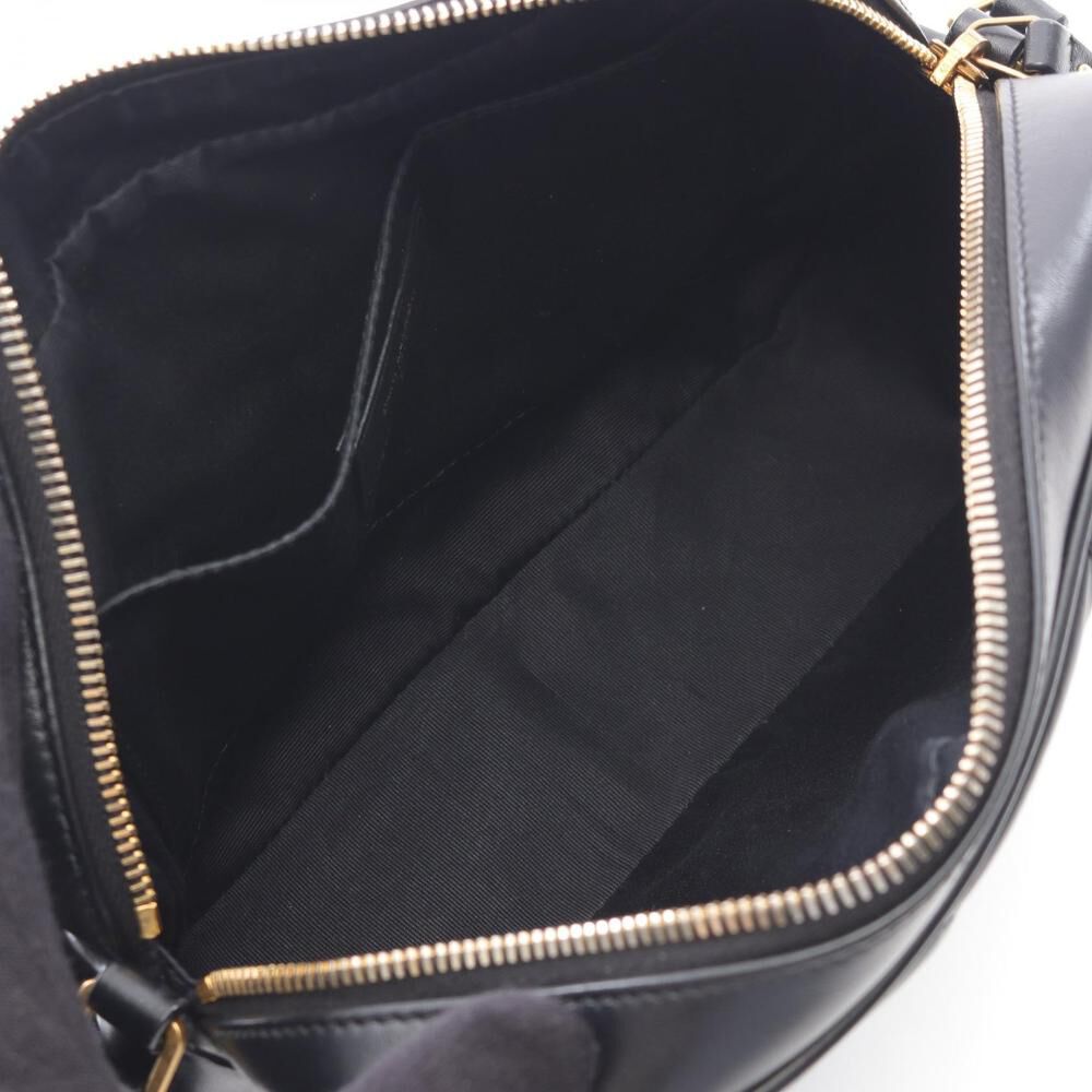 Yves Saint Laurent Shoulder Bag