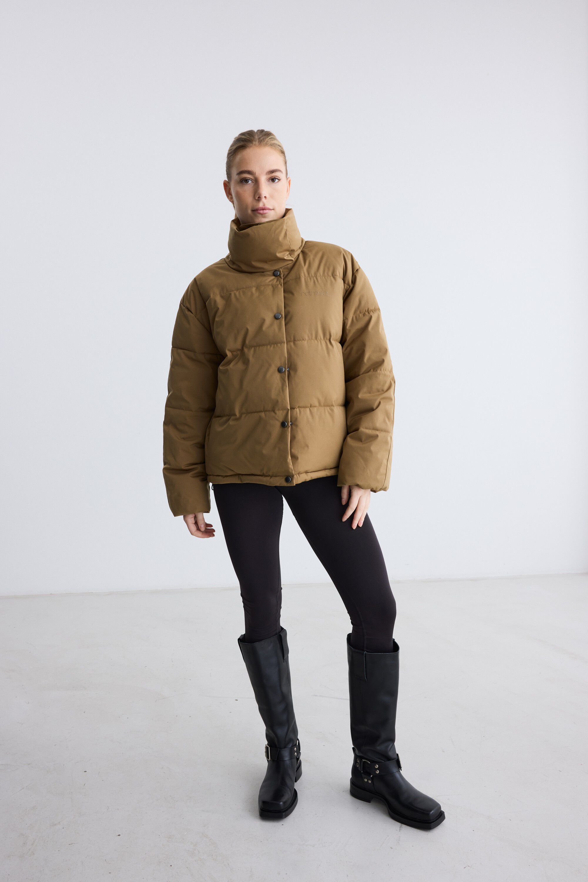 Puffer Boxi Jacket SHELTER