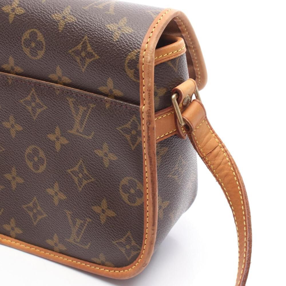 Louis Vuitton Saumur