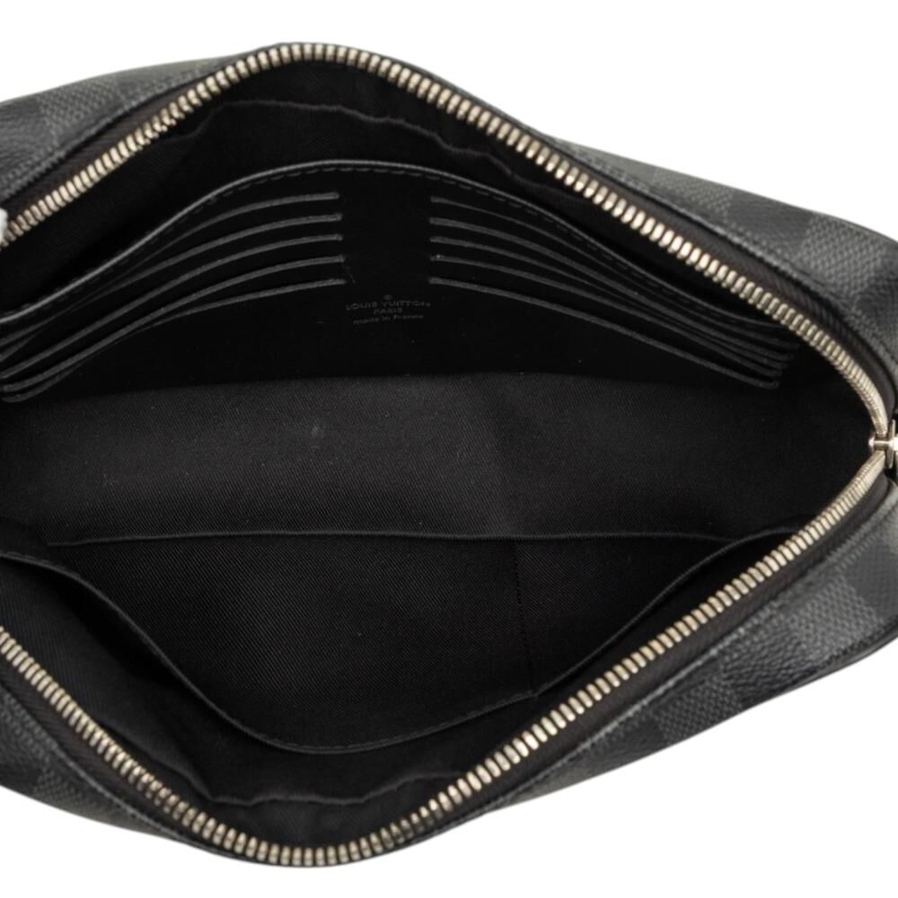 Louis Vuitton Clutch