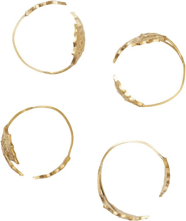 Holly Leaf Napkin Rings - Set of 4 - Brass