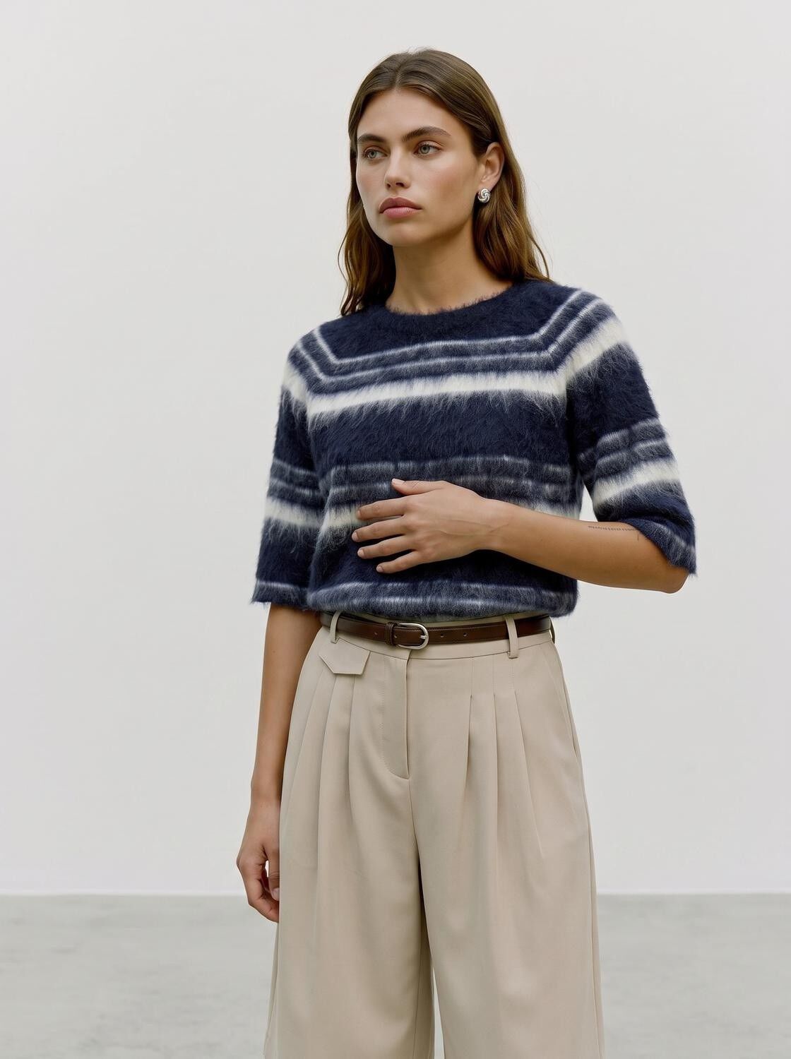 Awnyhavn 2/4 O-Neck Knit
