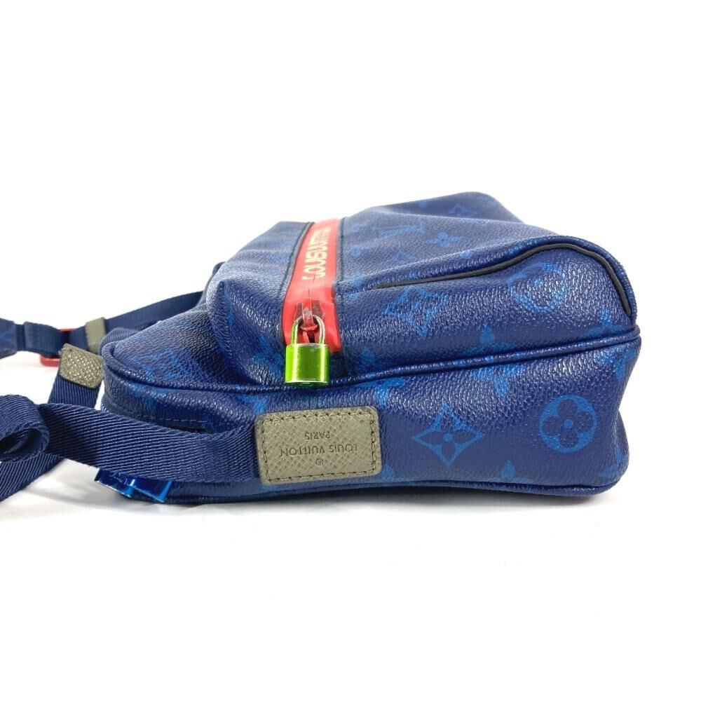 Louis Vuitton Shoulder Bags
