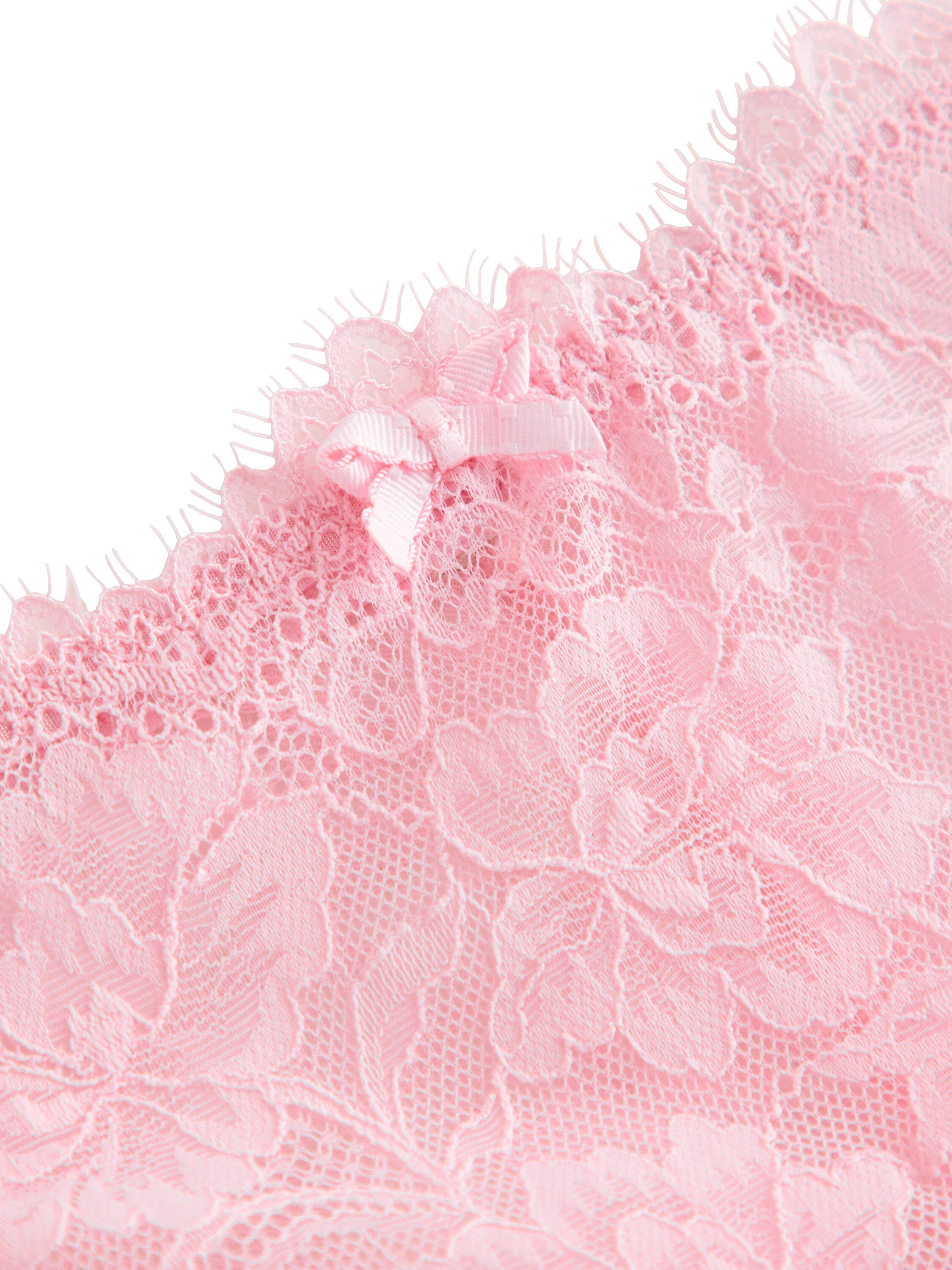 Brazilian briefs in soft lace with