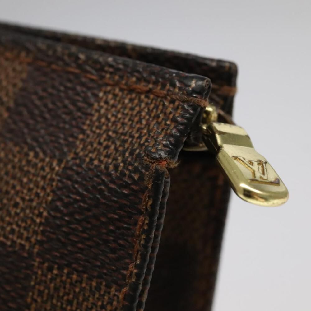 Louis Vuitton Poche Toilette