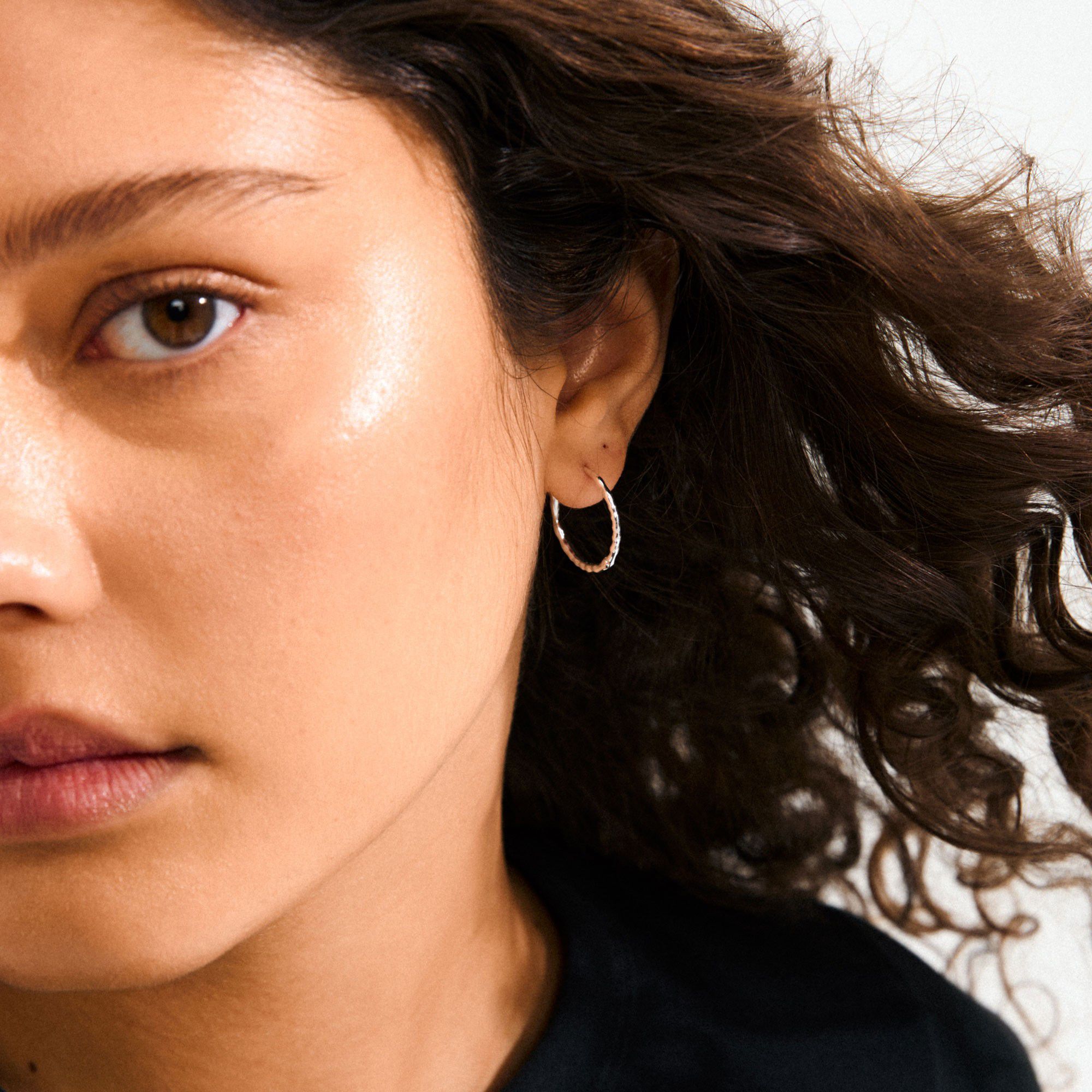 BETWEEN hoops silver-plated