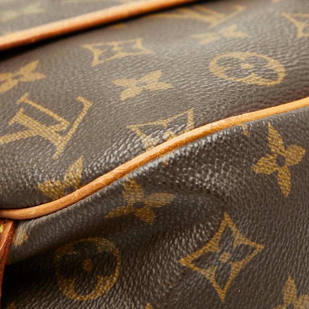 Louis Vuitton Saumur
