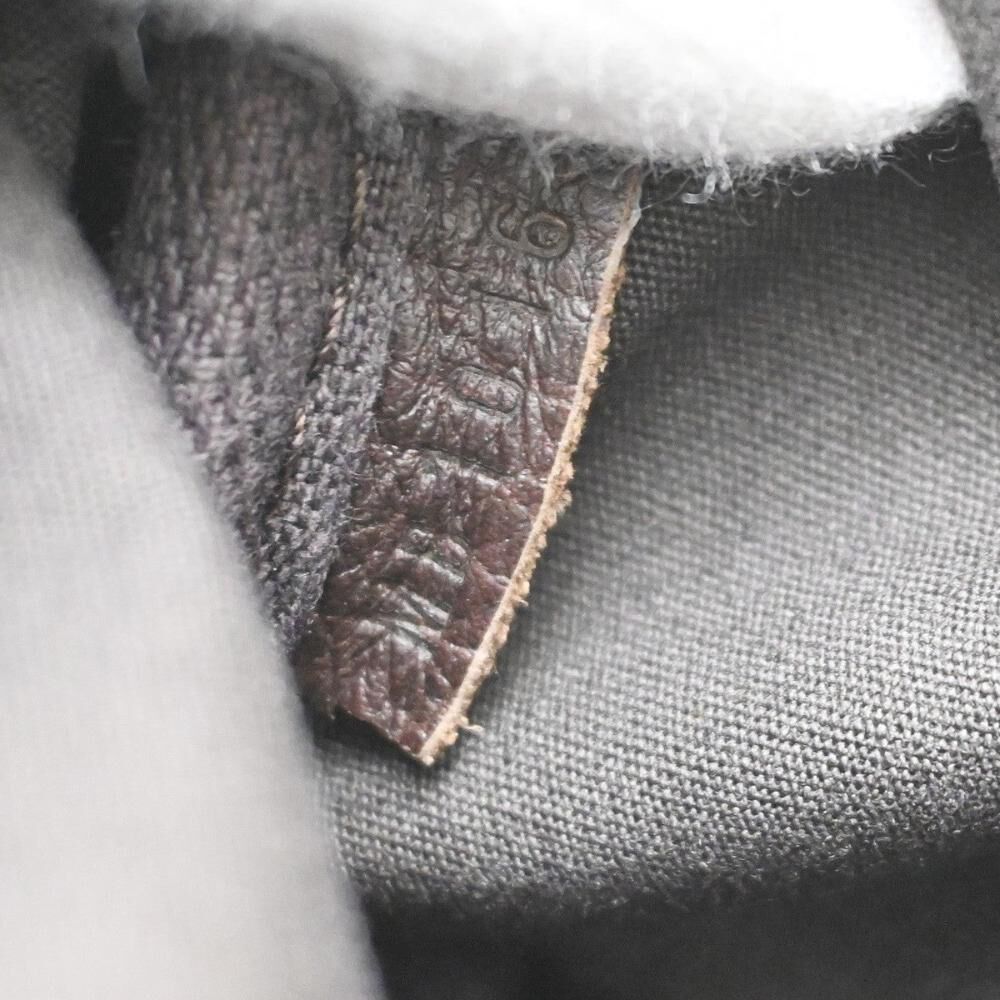 Louis Vuitton Saumur