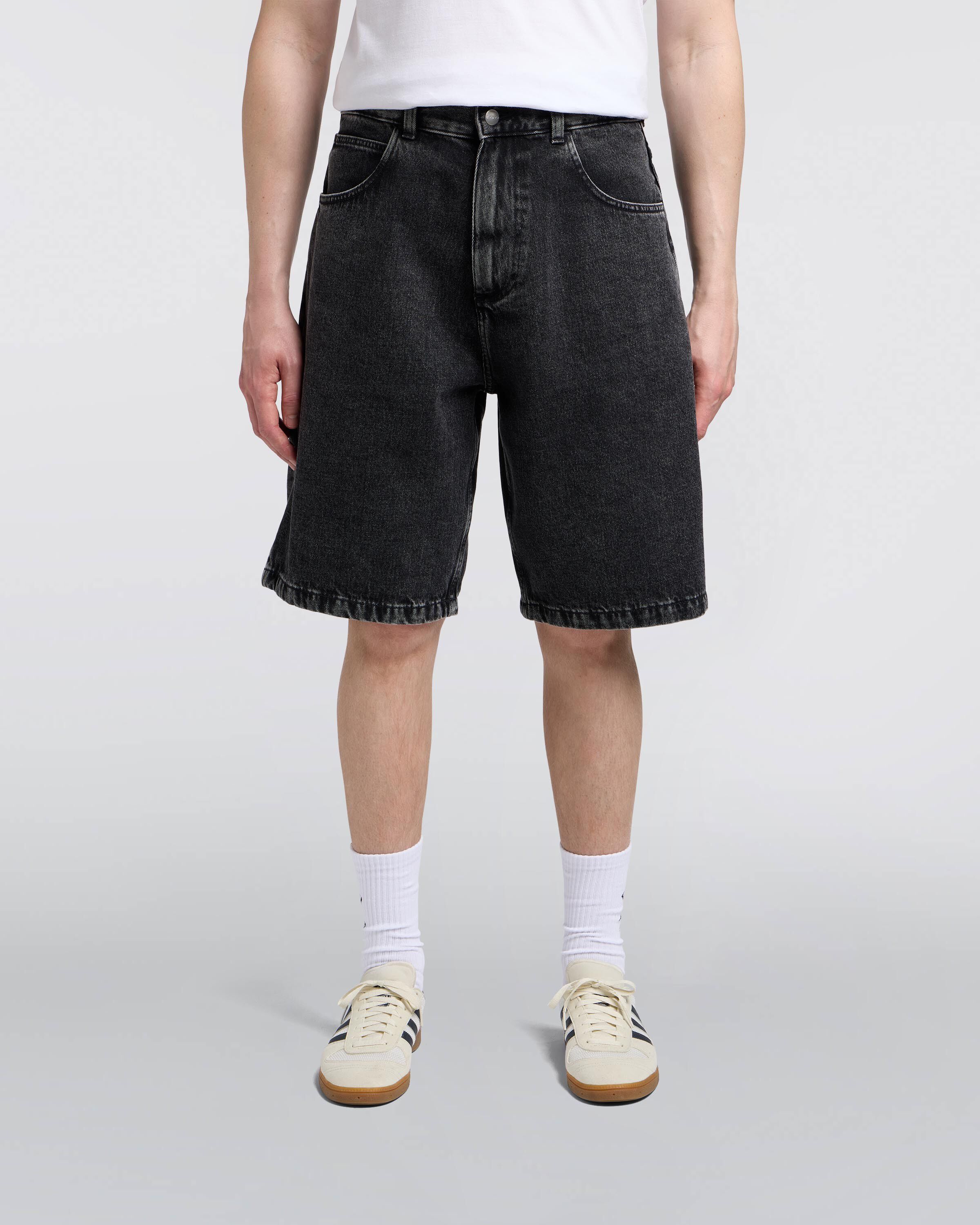 Worker Short-Black