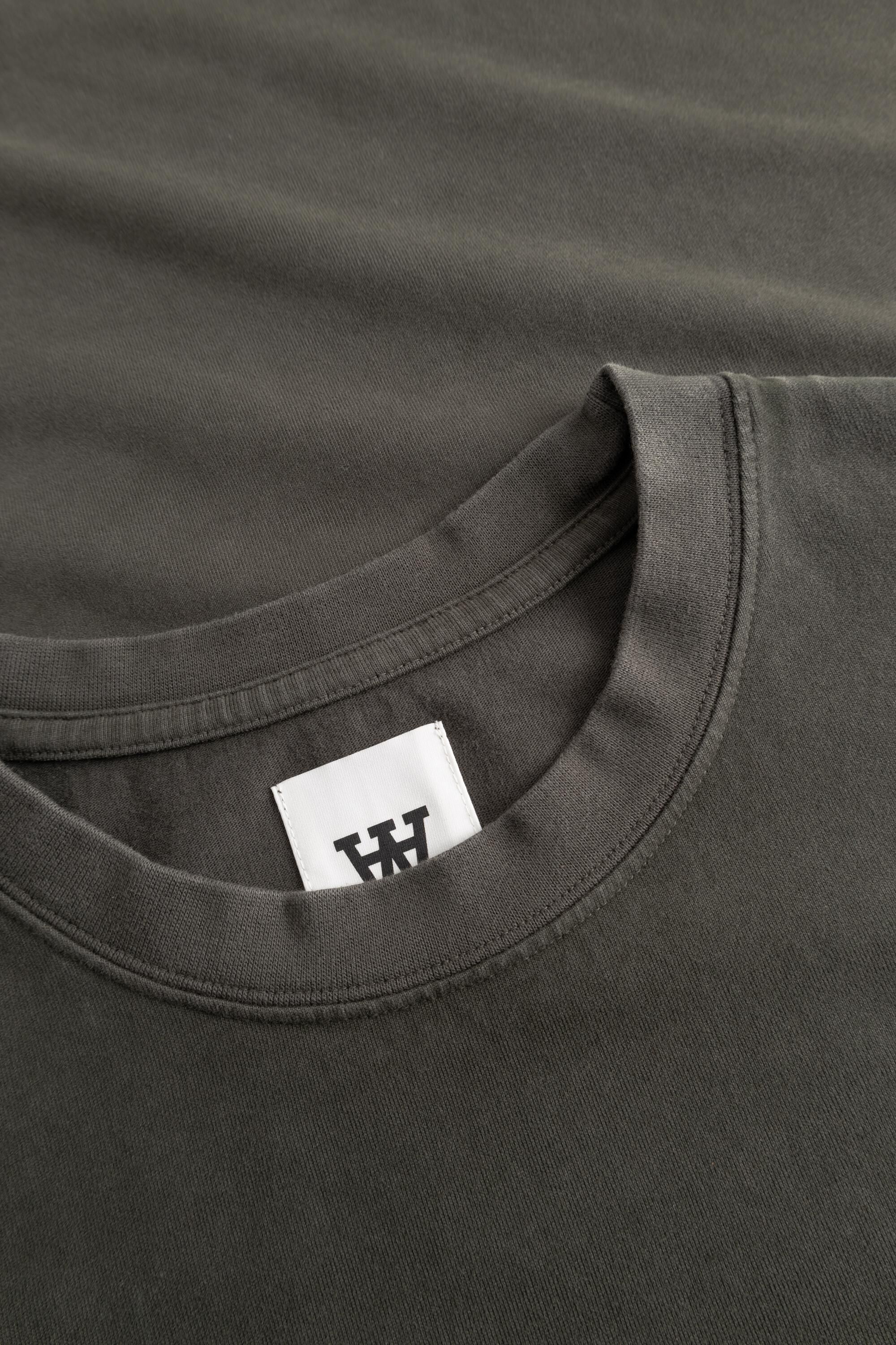 WWLiam tee italic 25210
