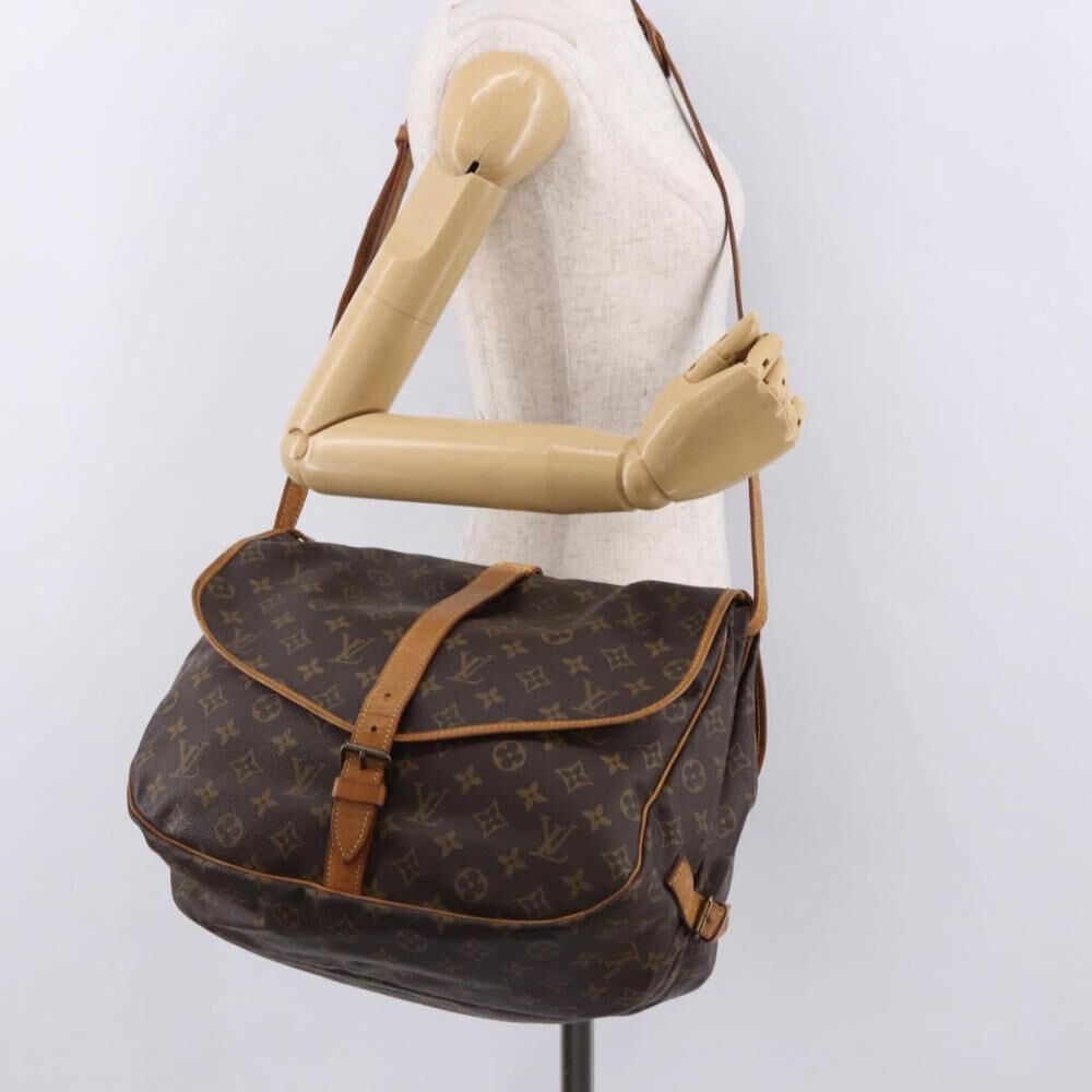 Louis Vuitton Saumur