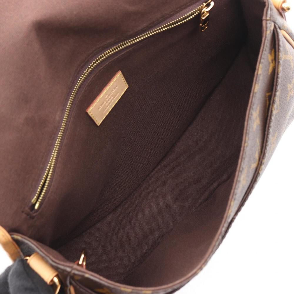 Louis Vuitton Menilmontant