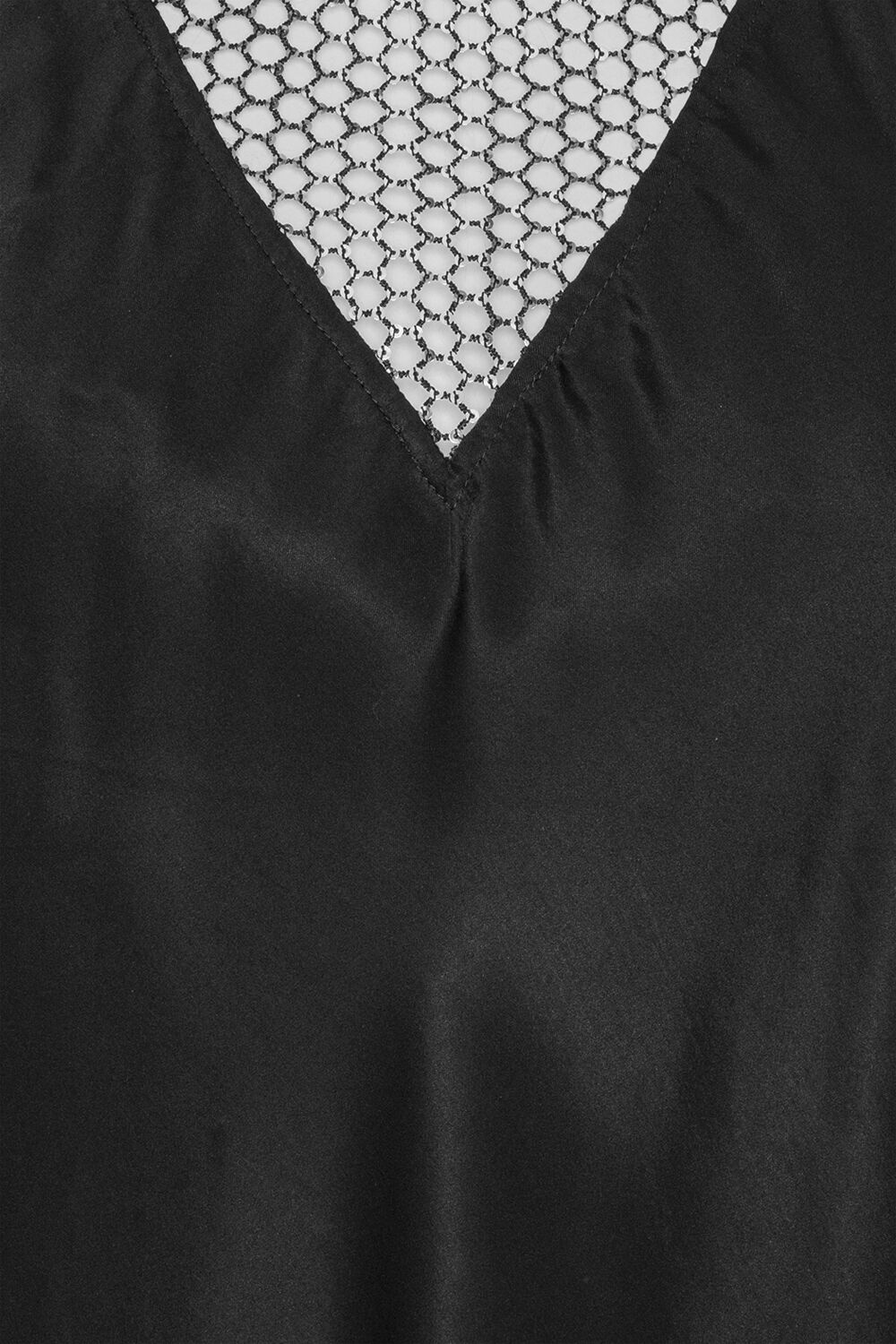 HALTERNECK SLEEVELESS TOP