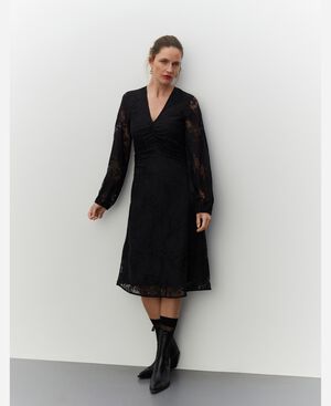 Naomi - Artistic Lace