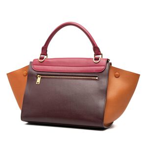 C&eacute;line Trapeze