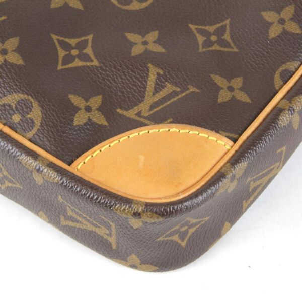 Louis Vuitton Shoulder Bags