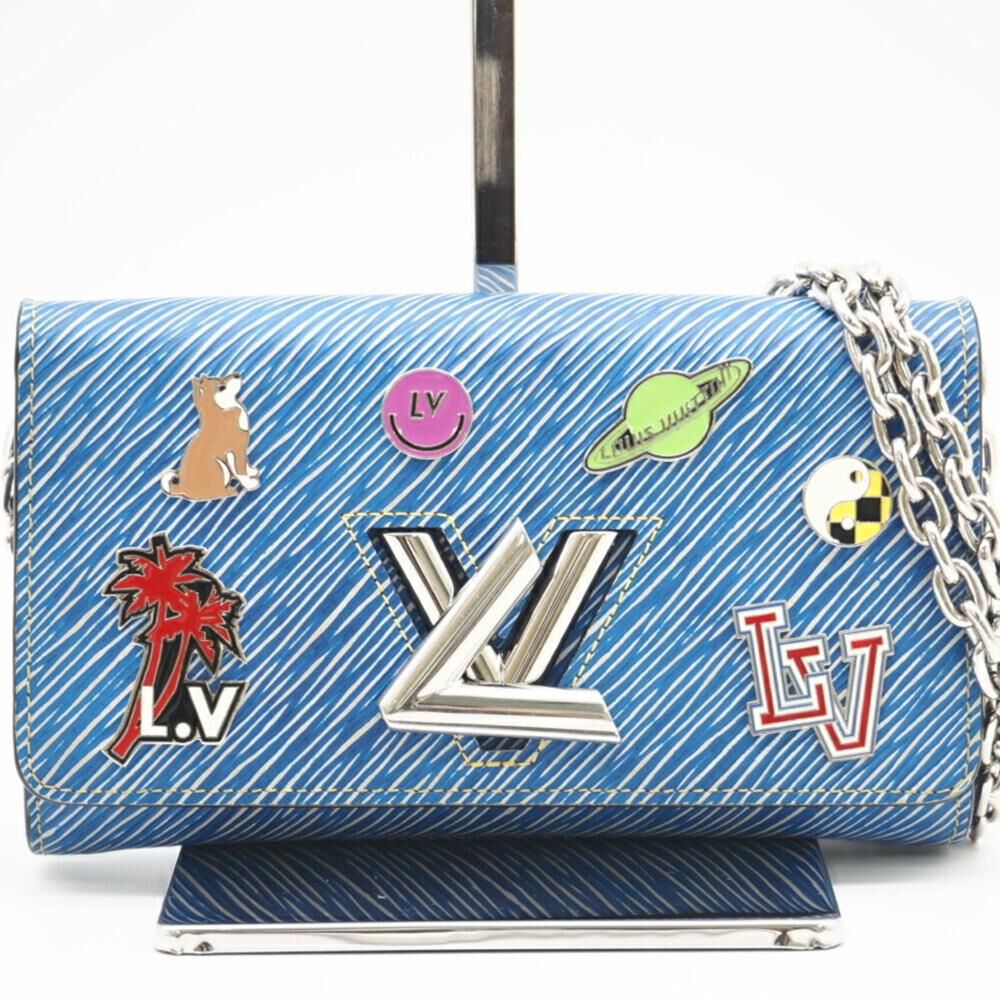 Louis Vuitton Shoulder Bags