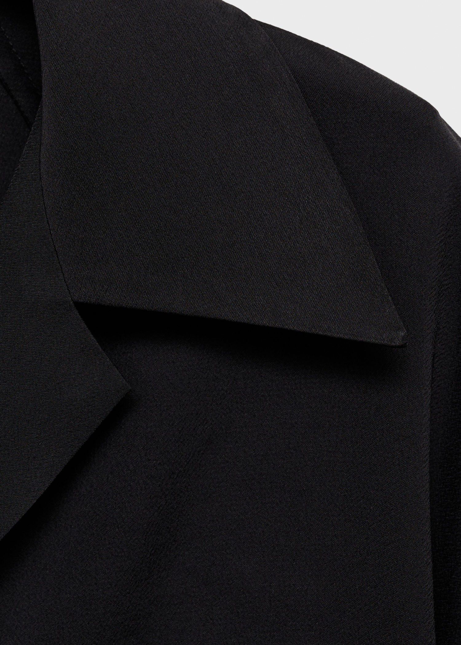 Short-sleeved satin shirt