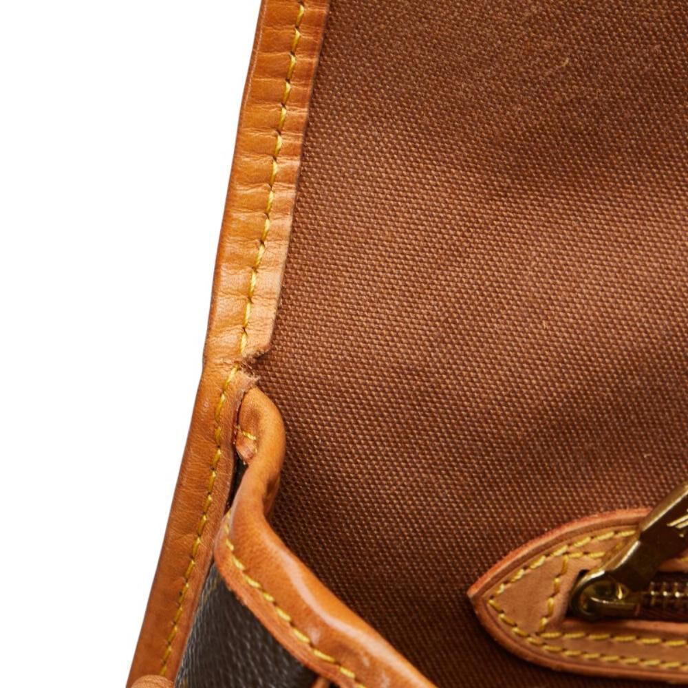 Louis Vuitton Gibeciere