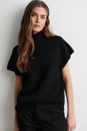 Ettas Knit Vest