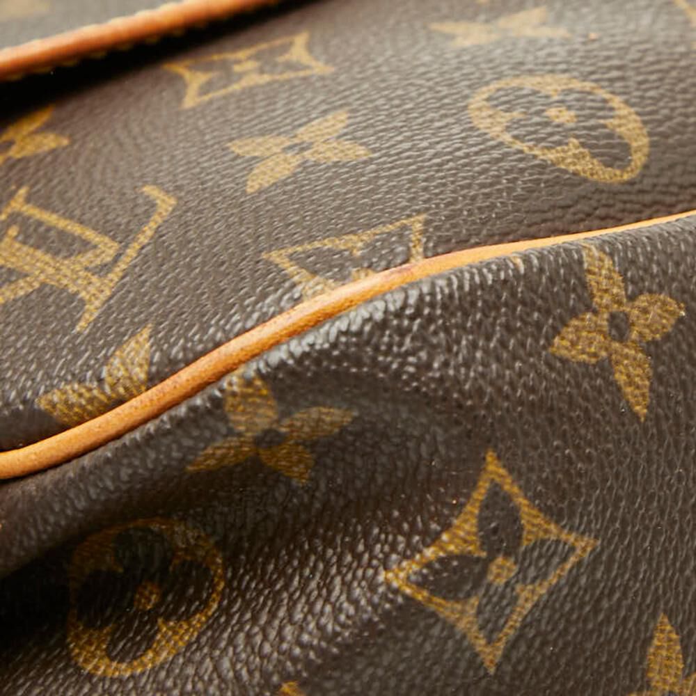 Louis Vuitton Saumur