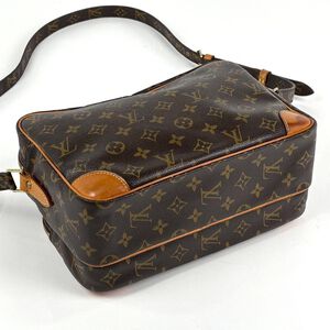 Louis Vuitton Nile