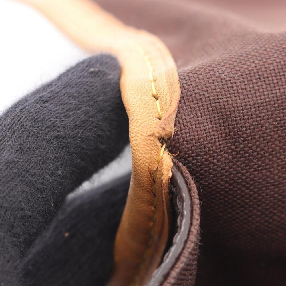 Louis Vuitton Menilmontant