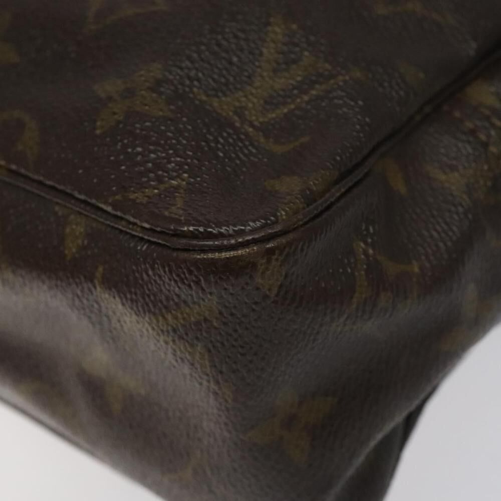 Louis Vuitton Trousse Toilette