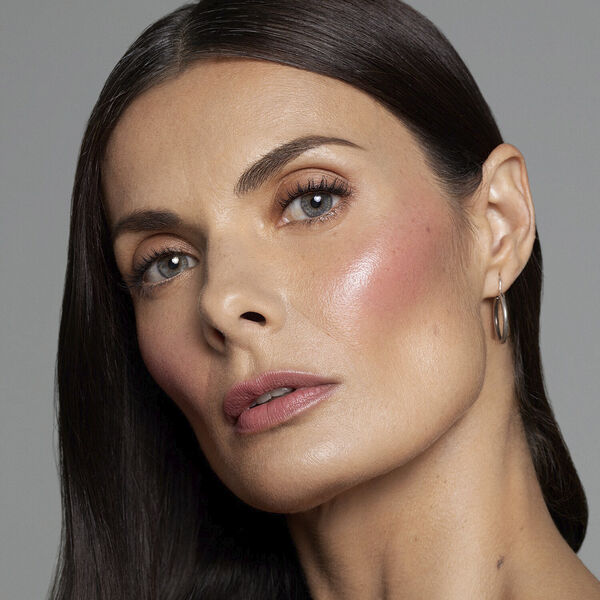 Color Fuse Longwear Glassy Lip + Cheek Balm Blush Stick Blush crème