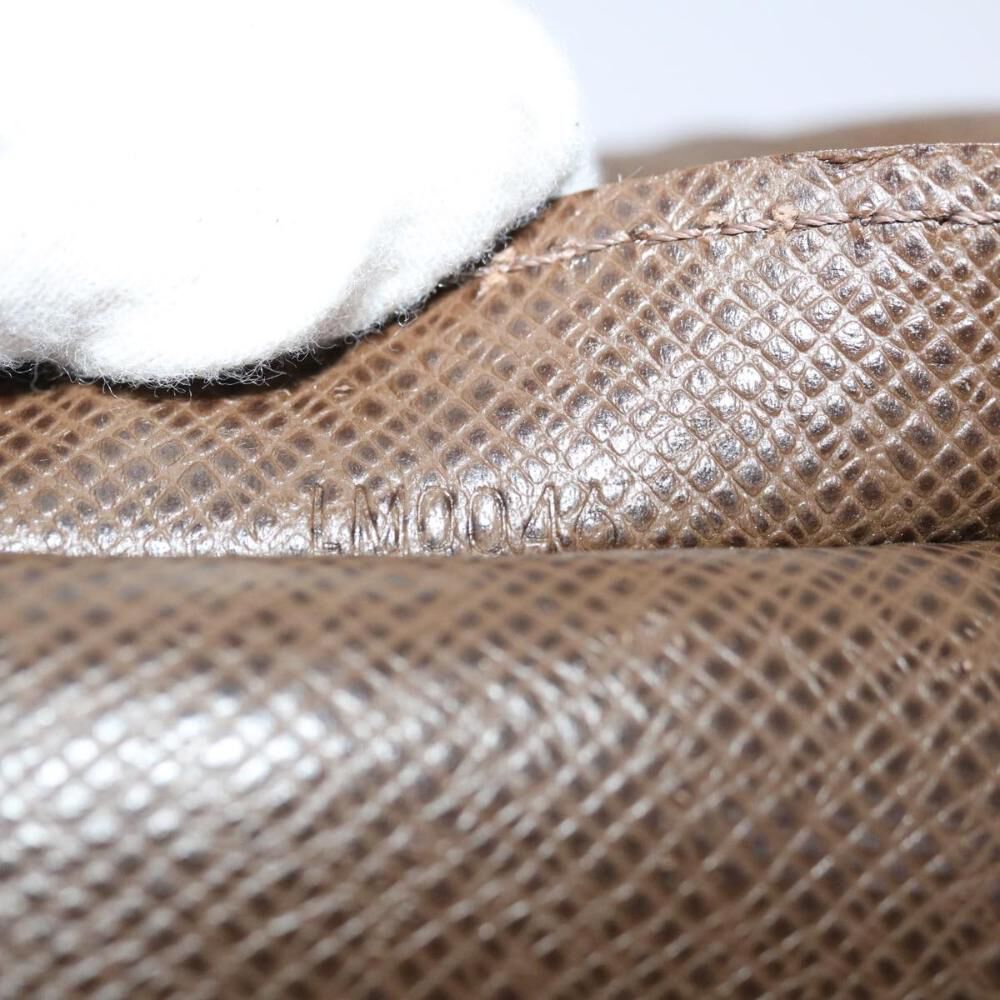 Louis Vuitton Clutch