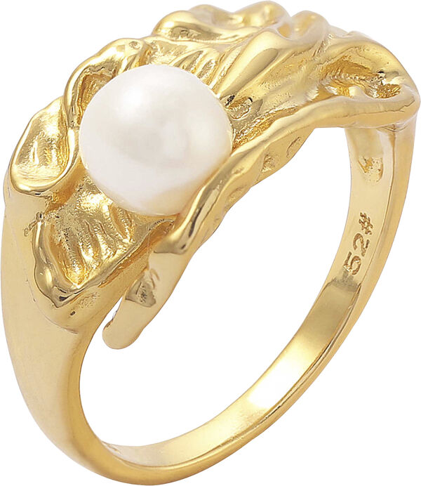 Kamma pearl ring