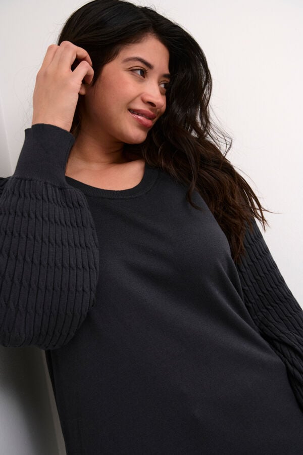 KClini Knit Pullover