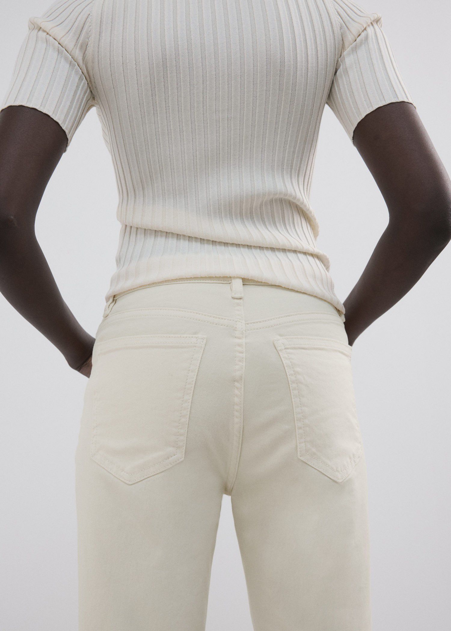 Mid-rise flared jeans