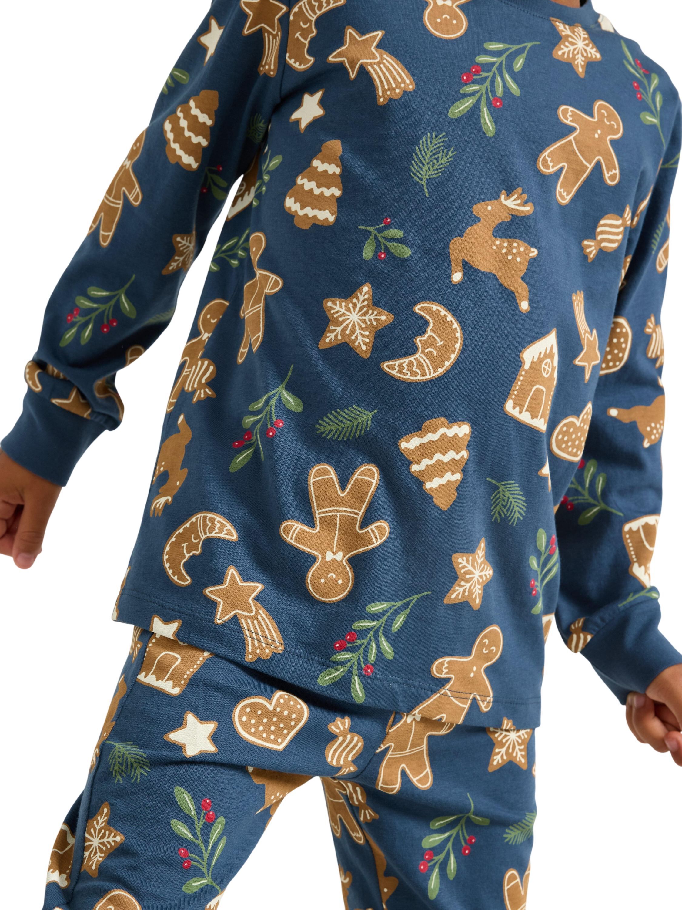 Cosy pyjama set in soft cotton with