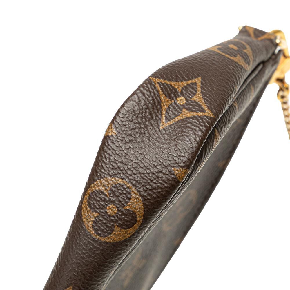 Louis Vuitton Pochette Accessoires