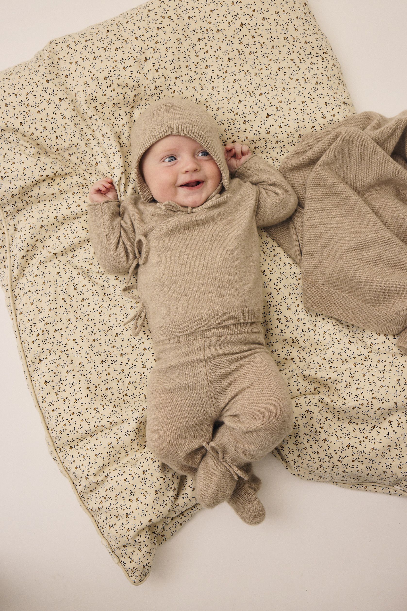 Newborn 100% Cashmere pants GCS