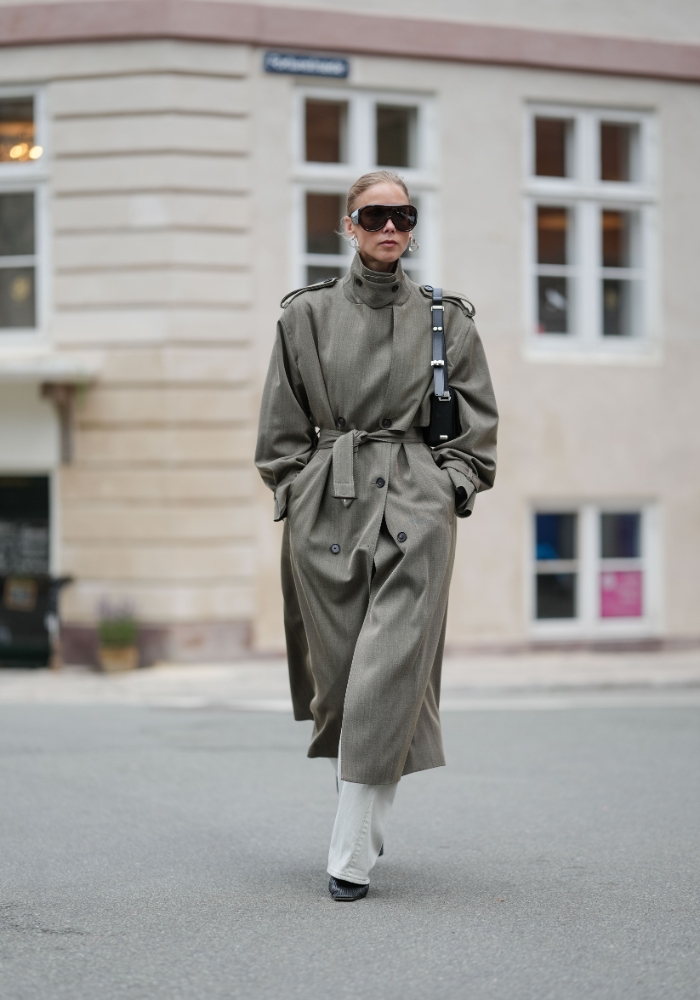 street style af kvinde udenfor