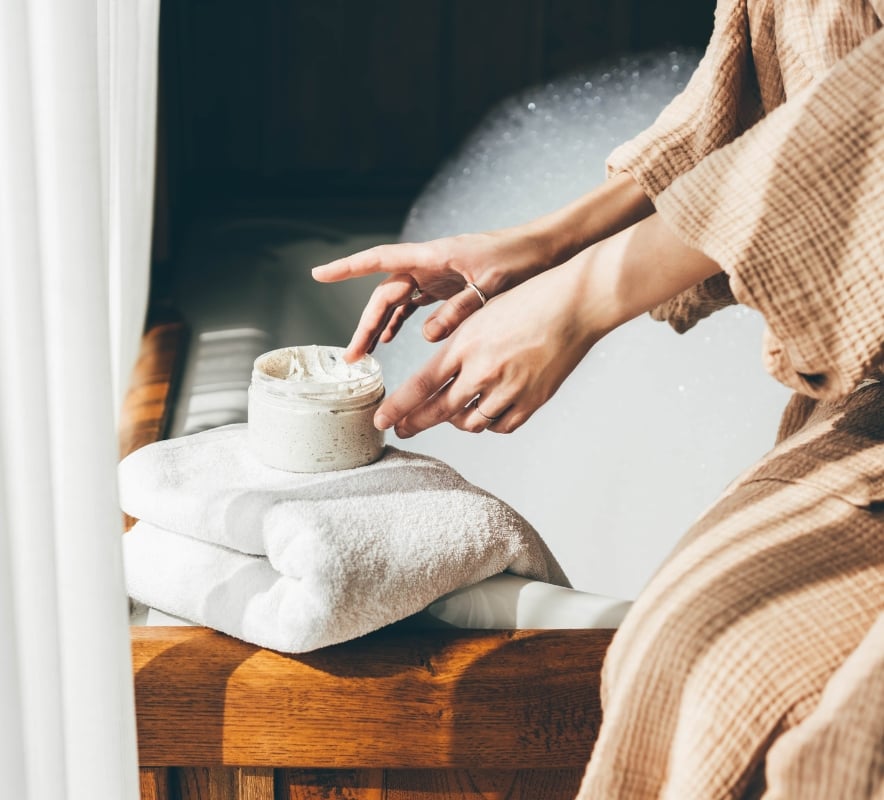 h&aelig;nder og creme