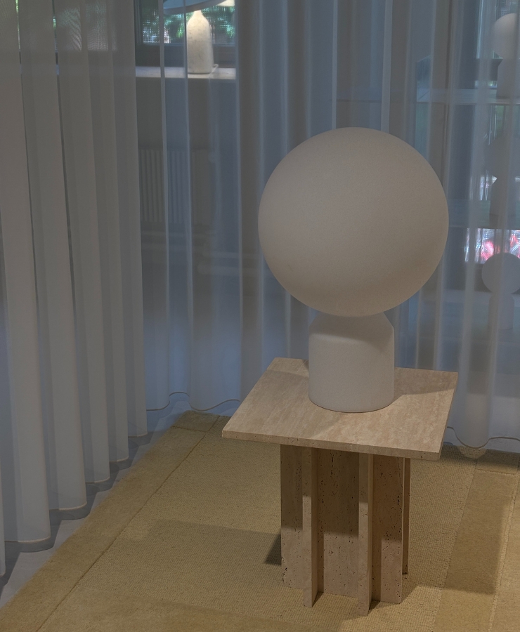 lampe på sidebord