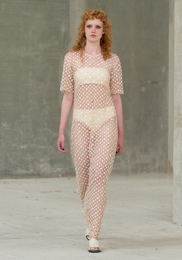 Model går på runway