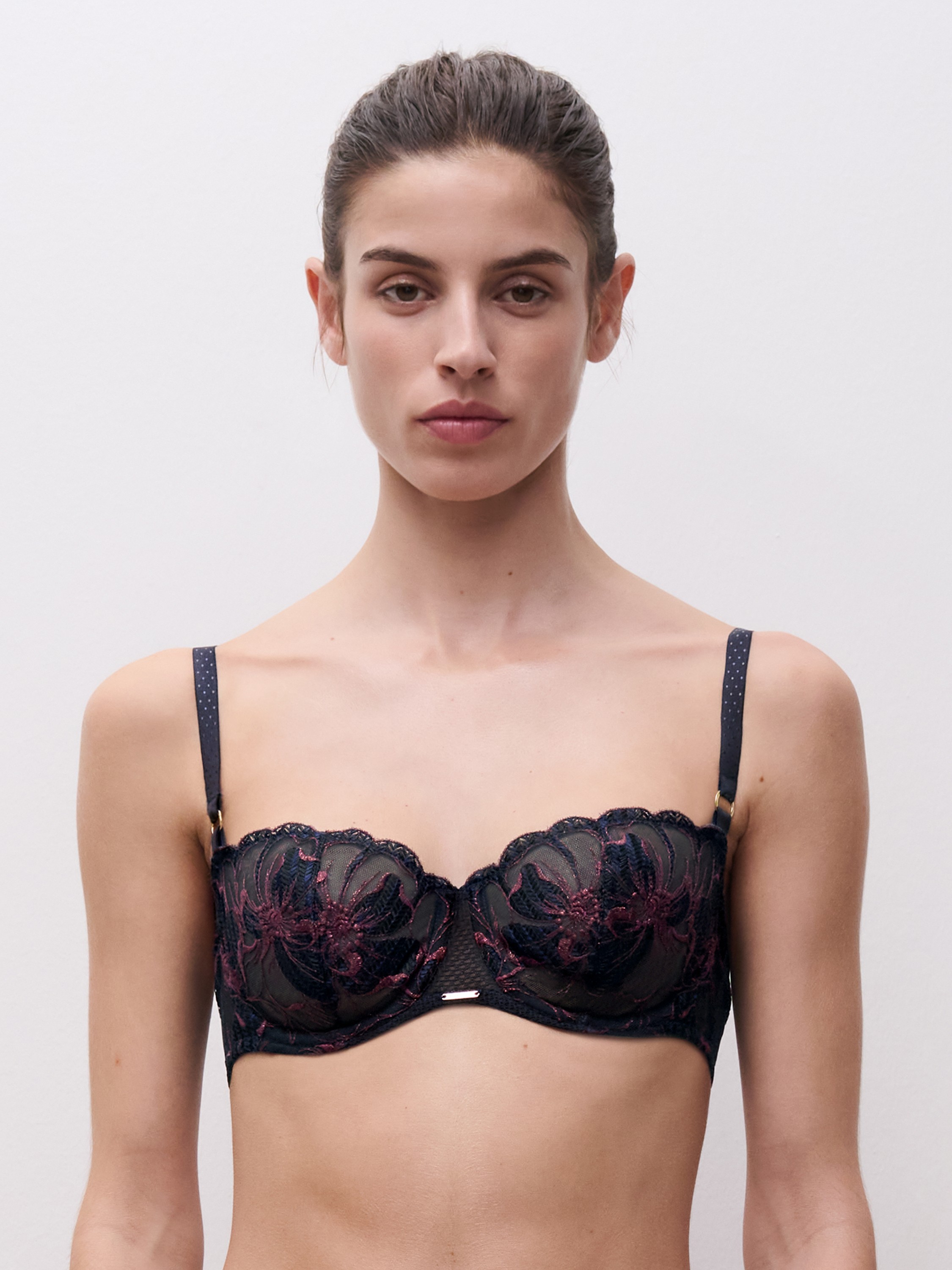 Fleurs Signature Halfcup Balcony Bra - Køb til DKK 243 - Spar 70%