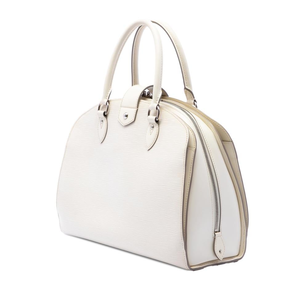 Louis Vuitton Pont Neuf