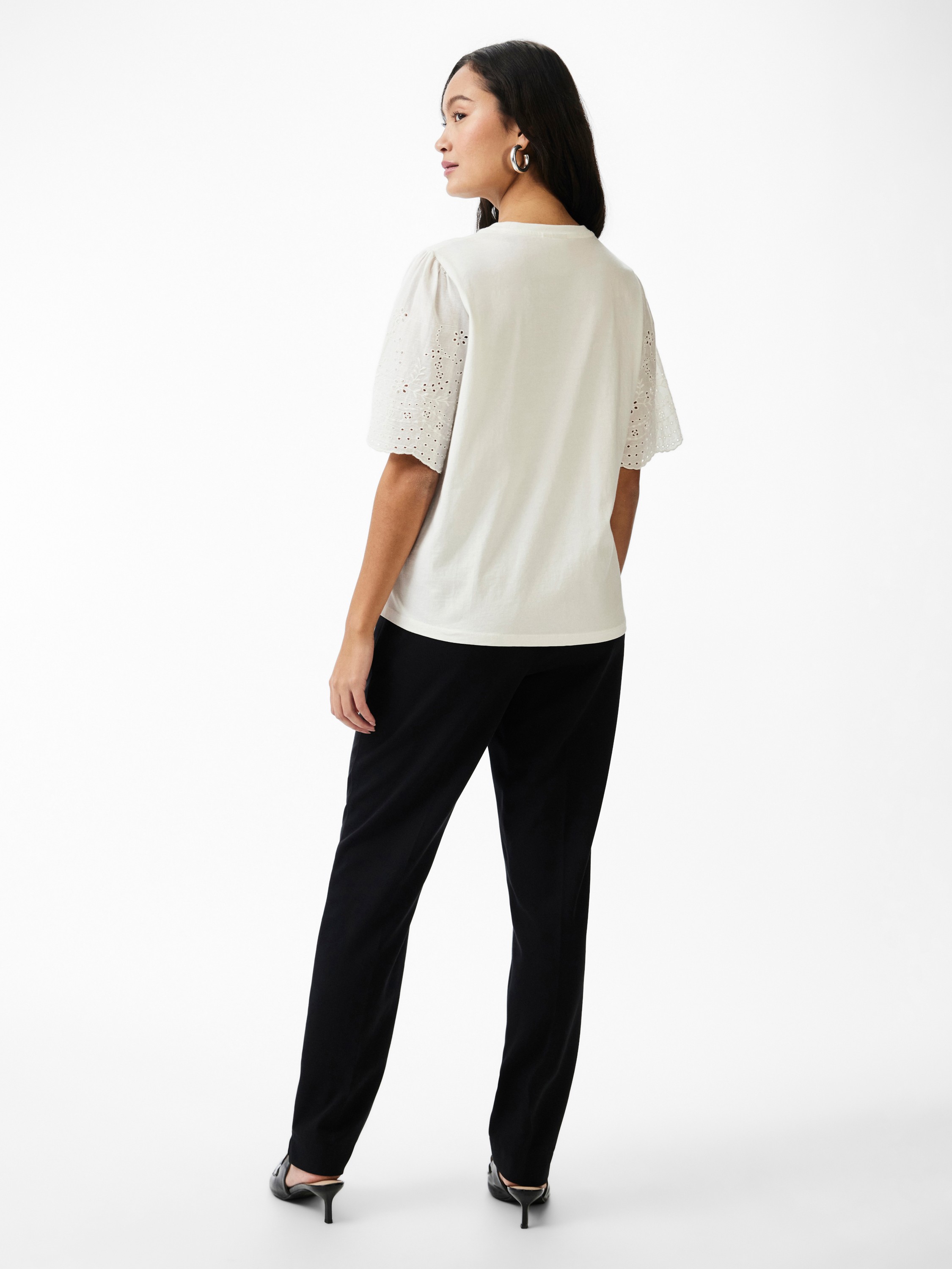 Yaslex SS TOP W. EMB Sleeves S. NOO